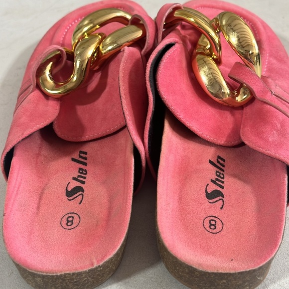 She in, size 8, pink and gold - Picture 3 of 3